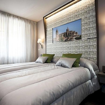 Hostal Barcelona Salamanca Buitenkant foto