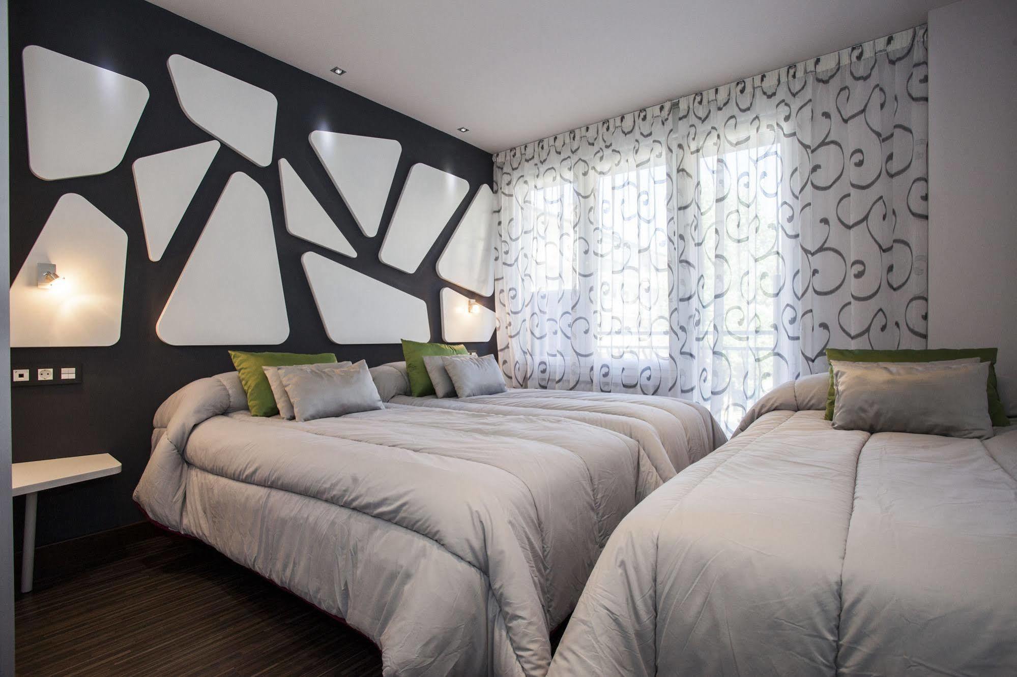 Hostal Barcelona Salamanca Buitenkant foto