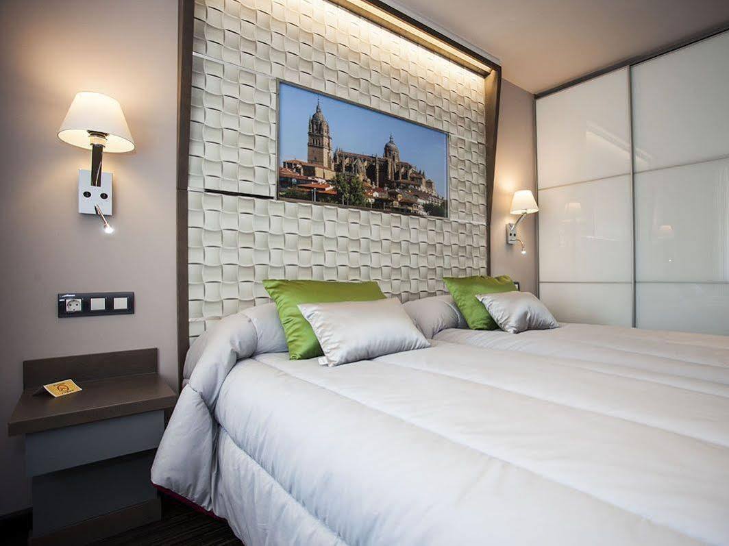 Hostal Barcelona Salamanca Buitenkant foto