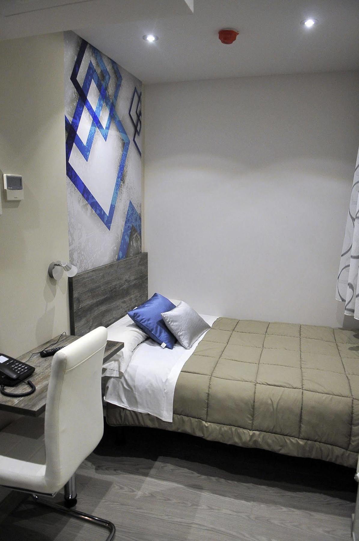 Hostal Barcelona Salamanca Buitenkant foto